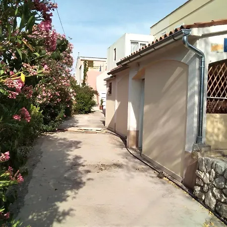 Isabele * Brodarica (Sibenik-Knin)